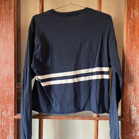 Brandy Melville Two Stripe Navy Crewneck - Picture 3 of 3